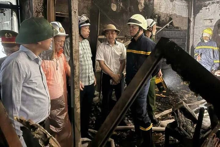 Điều tra nguyên nhân vụ cháy khiến 5 người chết ở Hà Nội