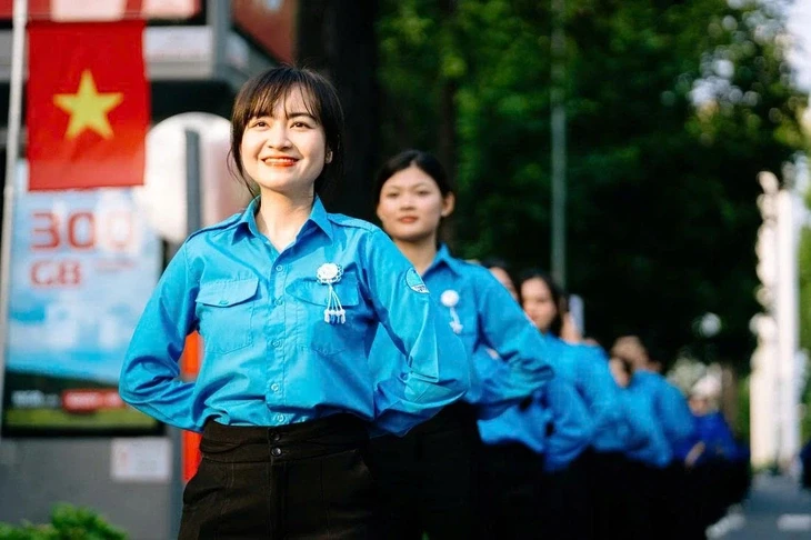 Định nghĩa mới về lòng yêu nước Định nghĩa mới về lòng yêu nước