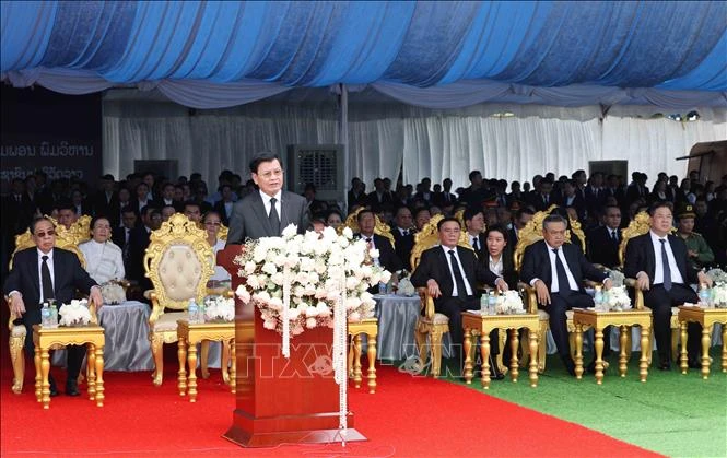 Đoàn cấp cao Đảng Cộng sản Việt Nam dự Lễ truy điệu Chủ tịch Quốc hội Lào Xaysomphone Phomvihane