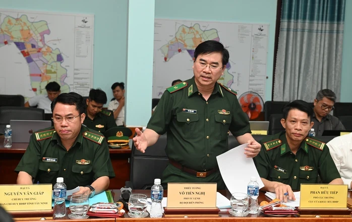 Đoàn công tác Bộ Tư lệnh Bộ đội Biên phòng khảo sát cửa khẩu Quốc tế Mộc Bài Đoàn công tác Bộ Tư lệnh Bộ đội Biên phòng khảo sát cửa khẩu Quốc tế Mộc Bài