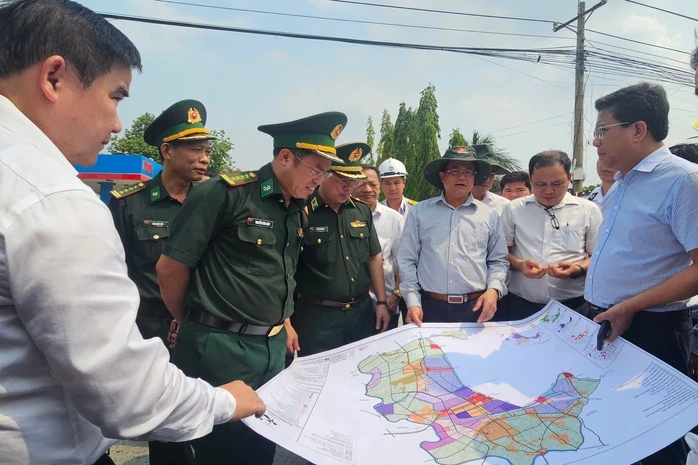 Đoàn công tác Bộ Tư lệnh Bộ đội Biên phòng khảo sát cửa khẩu Quốc tế Mộc Bài Đoàn công tác Bộ Tư lệnh Bộ đội Biên phòng khảo sát cửa khẩu Quốc tế Mộc Bài