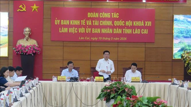 Đoàn công tác Ủy ban Kinh tế và Tài chính của Quốc hội làm việc tại Lào Cai Đoàn công tác Ủy ban Kinh tế và Tài chính của Quốc hội làm việc tại Lào Cai