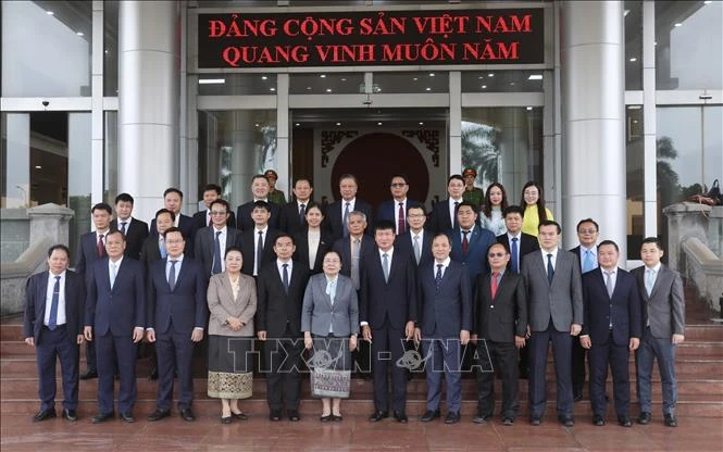 Đoàn đại biểu Ban Tổ chức Trung ương Đảng NDCM Lào thăm và làm việc tại Ninh Bình Đoàn đại biểu Ban Tổ chức Trung ương Đảng NDCM Lào thăm và làm việc tại Ninh Bình