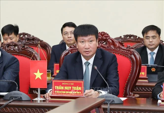 Đoàn đại biểu Ban Tổ chức Trung ương Đảng NDCM Lào thăm và làm việc tại Ninh Bình Đoàn đại biểu Ban Tổ chức Trung ương Đảng NDCM Lào thăm và làm việc tại Ninh Bình