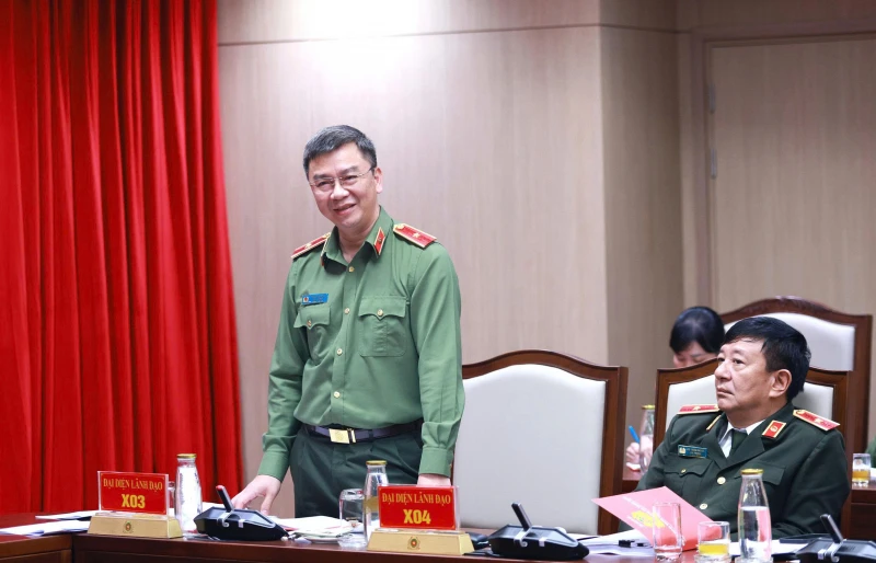 Đoàn kiểm tra, giám sát số 04 của Bộ Chính trị làm việc với Đảng bộ Công an Trung ương Đoàn kiểm tra, giám sát số 04 của Bộ Chính trị làm việc với Đảng bộ Công an Trung ương