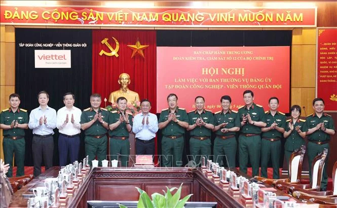 Đoàn kiểm tra, giám sát số 12 của Bộ Chính trị làm việc với Đảng ủy Tập đoàn Viettel