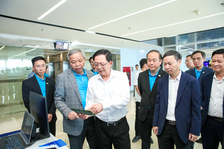 Doanh nghiệp công nghệ trong nước làm chủ công nghệ chiến lược Doanh nghiệp công nghệ trong nước làm chủ công nghệ chiến lược