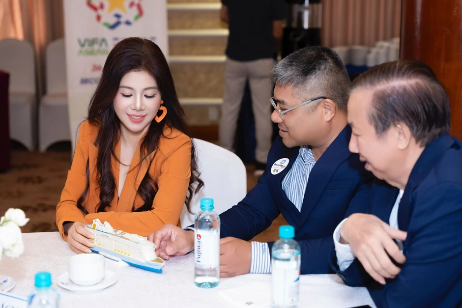 Doanh nghiệp TP Hồ Chí Minh kỳ vọng đại biểu đồng hành phát triển kinh tế Doanh nghiệp TP Hồ Chí Minh kỳ vọng đại biểu đồng hành phát triển kinh tế