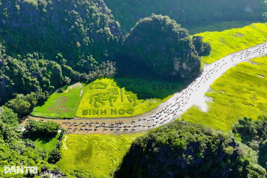 Độc đáo lễ rước sản vật 34 tỉnh, thành Việt Nam tri ân Thần Nông Độc đáo lễ rước sản vật 34 tỉnh, thành Việt Nam tri ân Thần Nông