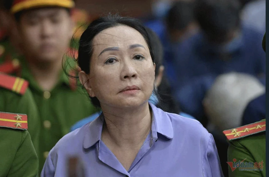 Đôi bông tai kim cương của bà Trương Mỹ Lan được định giá hơn 9,4 tỷ đồng Đôi bông tai kim cương của bà Trương Mỹ Lan được định giá hơn 9,4 tỷ đồng