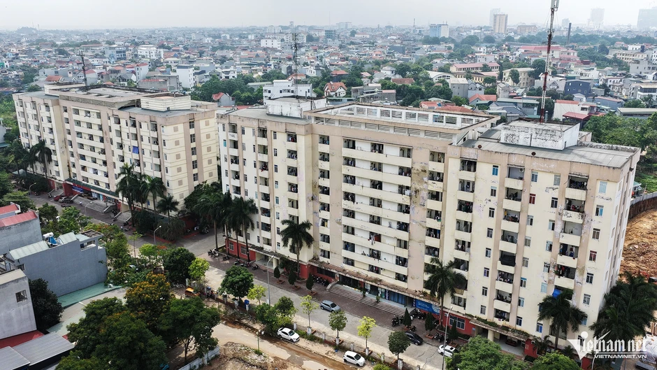 Đôi nam nữ tử vong bất thường trong khu chung cư sinh viên Đôi nam nữ tử vong bất thường trong khu chung cư sinh viên