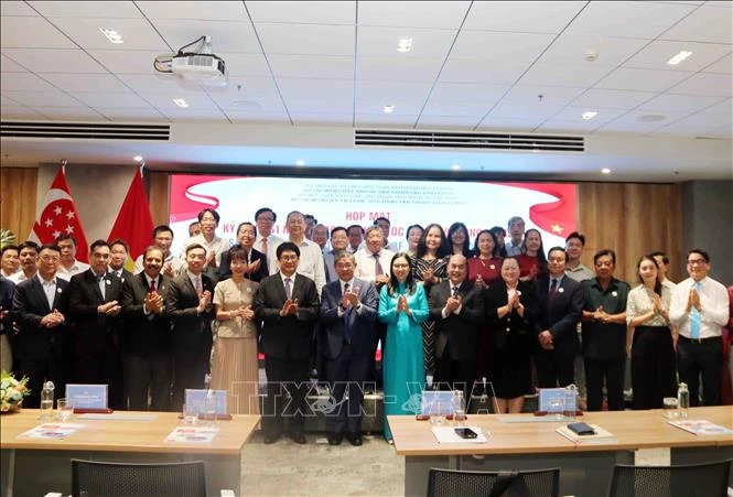 Đối ngoại nhân dân thúc đẩy quan hệ Việt Nam- Singapore Đối ngoại nhân dân thúc đẩy quan hệ Việt Nam- Singapore