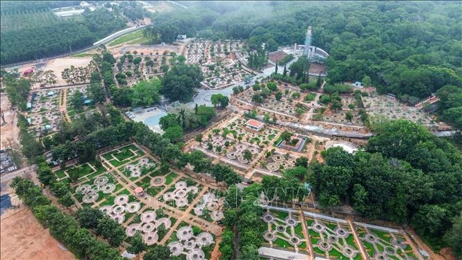 Dồn lực trên đại công trường Nghĩa trang liệt sĩ Đồi 82 Dồn lực trên đại công trường Nghĩa trang liệt sĩ Đồi 82