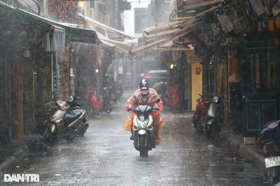 Đón thêm không khí lạnh, Hà Nội và nhiều nơi ở miền Bắc mưa to Đón thêm không khí lạnh, Hà Nội và nhiều nơi ở miền Bắc mưa to