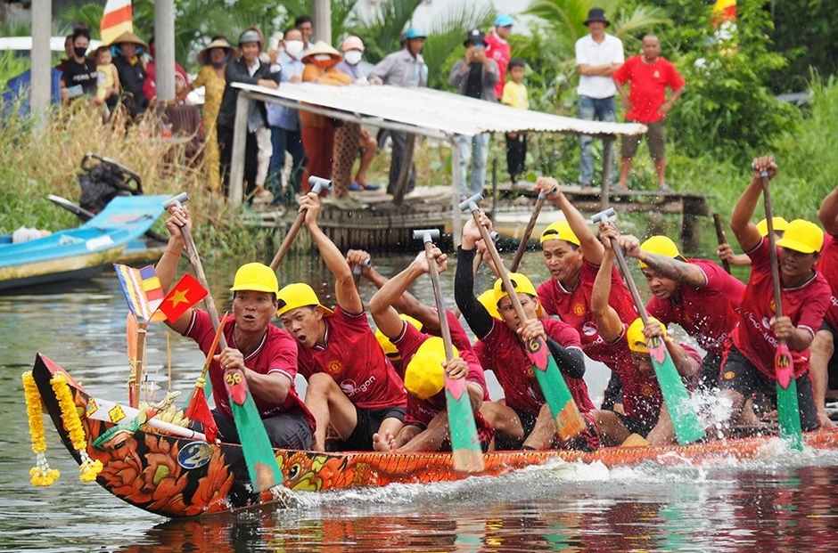 Đồng bào Khmer thêm một mùa Tết Chôl Chnăm Thmây khởi sắc Đồng bào Khmer thêm một mùa Tết Chôl Chnăm Thmây khởi sắc