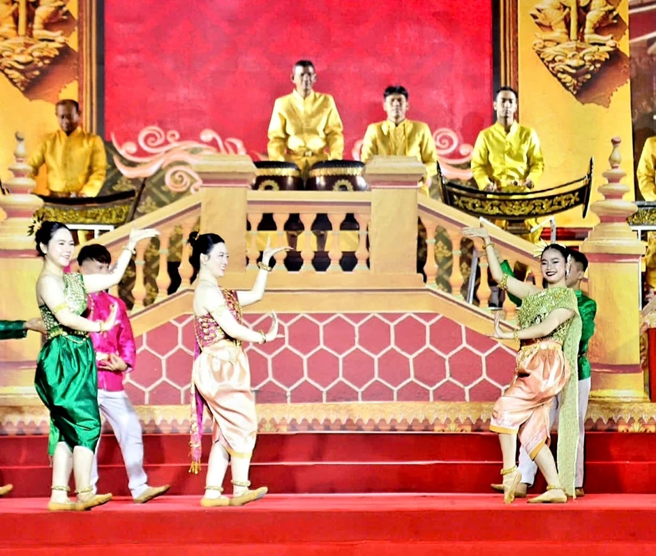 Đồng bào Khmer thêm một mùa Tết Chôl Chnăm Thmây khởi sắc Đồng bào Khmer thêm một mùa Tết Chôl Chnăm Thmây khởi sắc