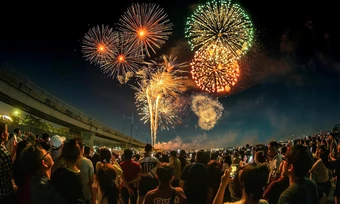Đồng Nai bắn pháo hoa 12 điểm mừng 10 phường mới