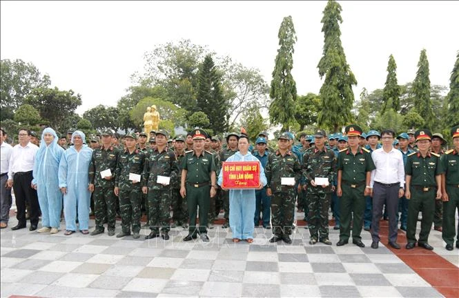 Động viên lực lượng làm nhiệm vụ thu nhận mẫu ADN, số hóa thông tin hài cốt liệt sĩ Động viên lực lượng làm nhiệm vụ thu nhận mẫu ADN, số hóa thông tin hài cốt liệt sĩ