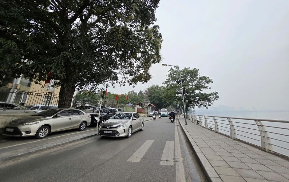 Dự án mở rộng đường quanh hồ Tây: Chậm khởi công, chưa đáp ứng tiến độ Dự án mở rộng đường quanh hồ Tây: Chậm khởi công, chưa đáp ứng tiến độ