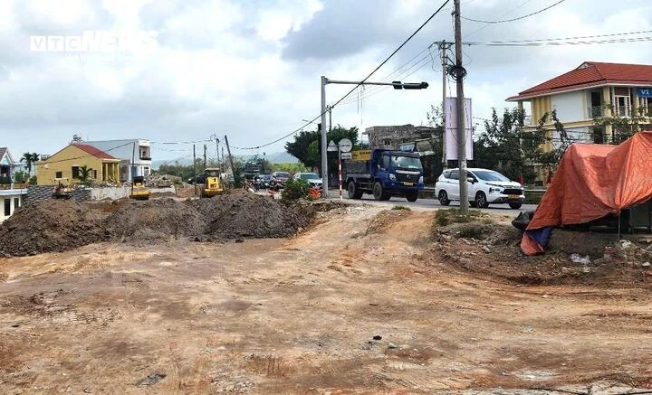 Dự án Quốc lộ 14B gần 1 . 000 Tỷ chậm tiến độ , nhà thầu phải đối mặt nguy cơ lớn Dự án Quốc lộ 14B gần 1 . 000 Tỷ chậm tiến độ , nhà thầu phải đối mặt nguy cơ lớn