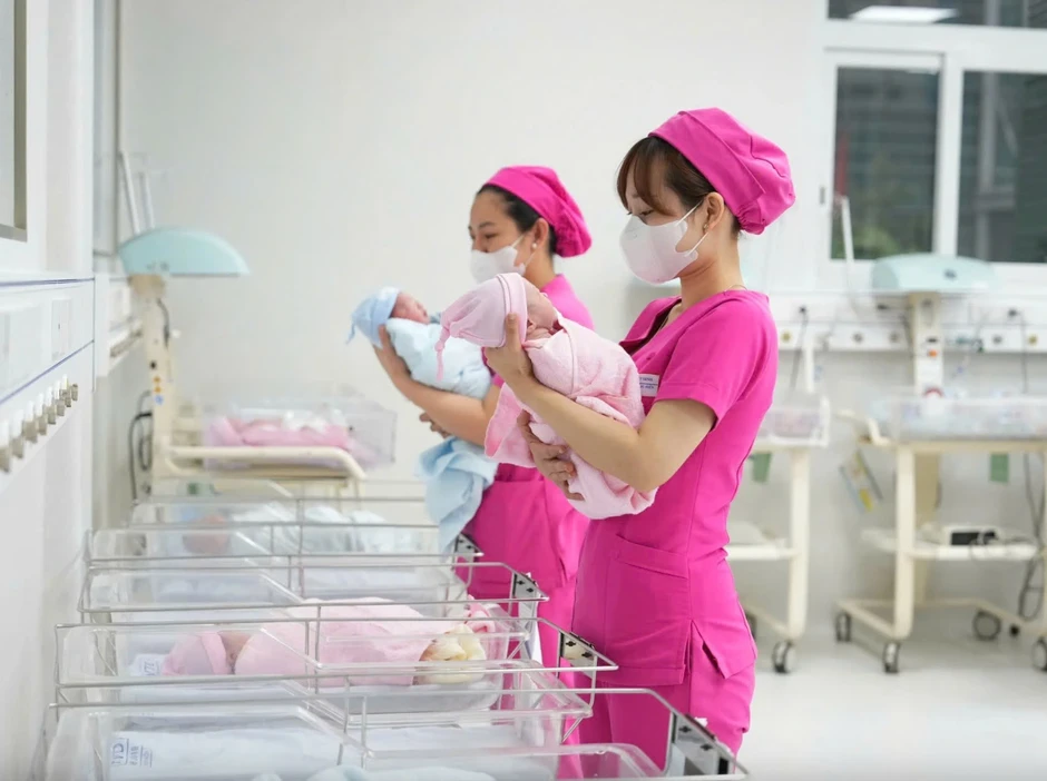 Dự báo dân số Việt Nam năm 2200 là 46 triệu người, 'siêu già' từ năm 2040 Dự báo dân số Việt Nam năm 2200 là 46 triệu người, 'siêu già' từ năm 2040