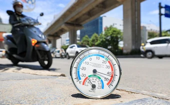 Dự báo thời tiết 13/8: Miền Bắc và miền Trung nắng nóng gay gắt trên 37°C