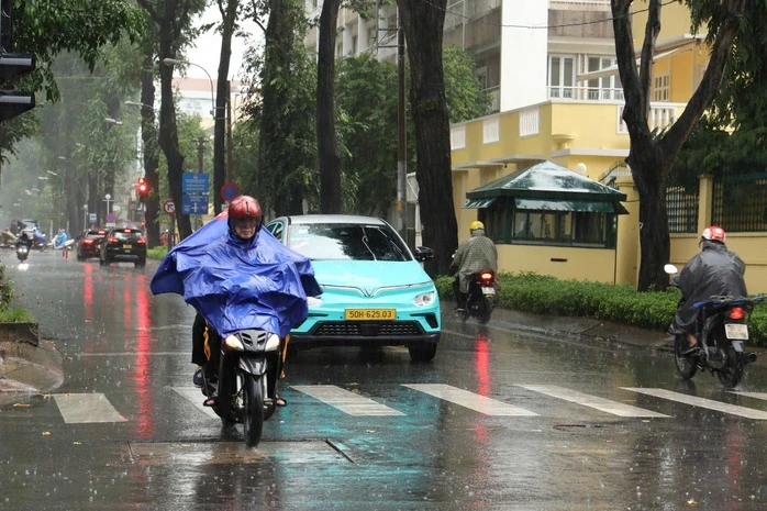 Dự báo thời tiết hôm nay, 4-6: TPHCM và Nam Bộ có mưa vào chiều tối và đêm Dự báo thời tiết hôm nay, 4-6: TPHCM và Nam Bộ có mưa vào chiều tối và đêm
