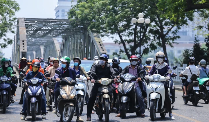 Dự báo thời tiết miền Trung hôm nay 9/7: Thanh Hóa đến Huế nắng nóng trên 36°C Dự báo thời tiết miền Trung hôm nay 9/7: Thanh Hóa đến Huế nắng nóng trên 36°C