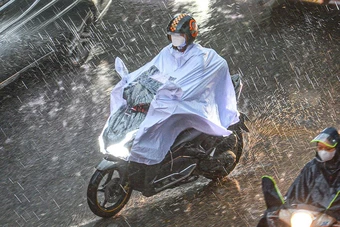 Dự báo thời tiết ngày 20/4: Miền Bắc mưa rào và dông, miền Nam nắng nóng cục bộ