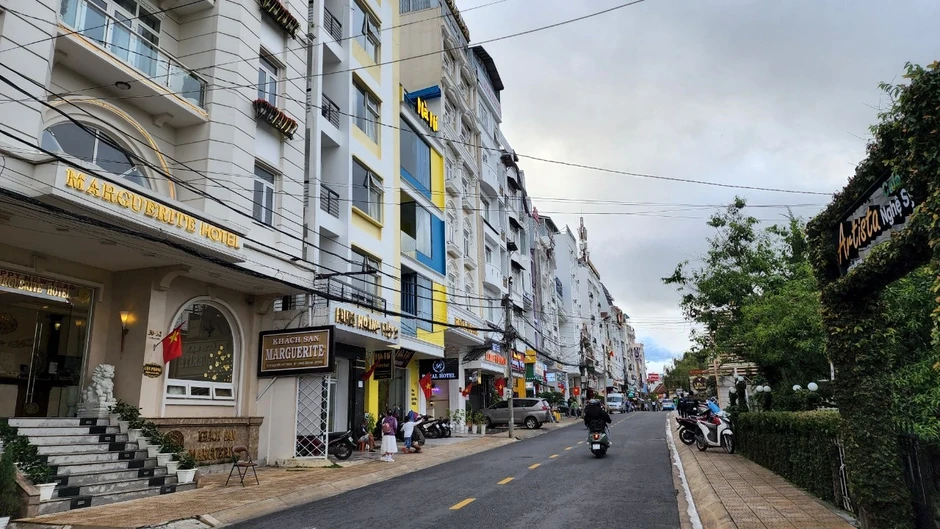 Du lịch Đà Lạt sau lễ 30.4: Nỗi lo vé xe và tắc đường Du lịch Đà Lạt sau lễ 30.4: Nỗi lo vé xe và tắc đường
