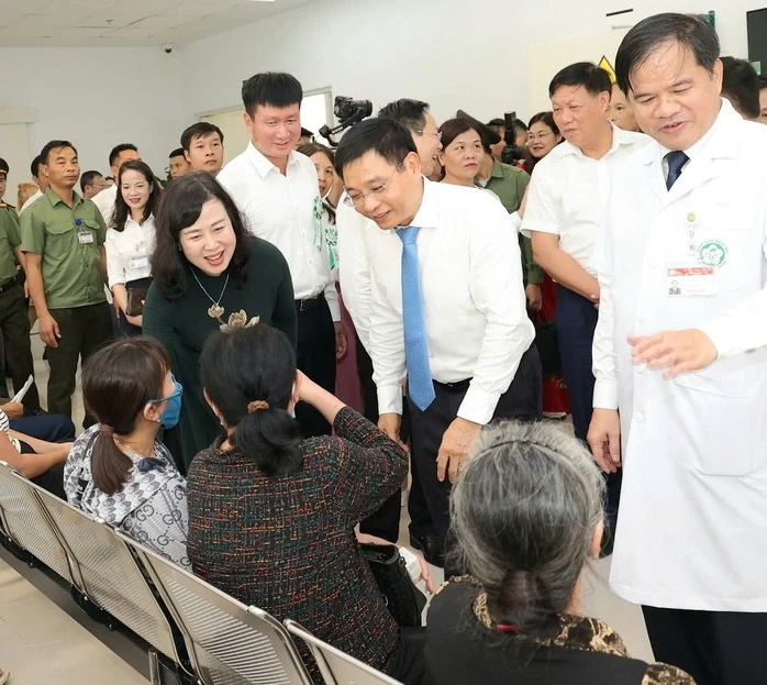 Đưa bệnh viện tuyến cuối đến gần người dân Đưa bệnh viện tuyến cuối đến gần người dân