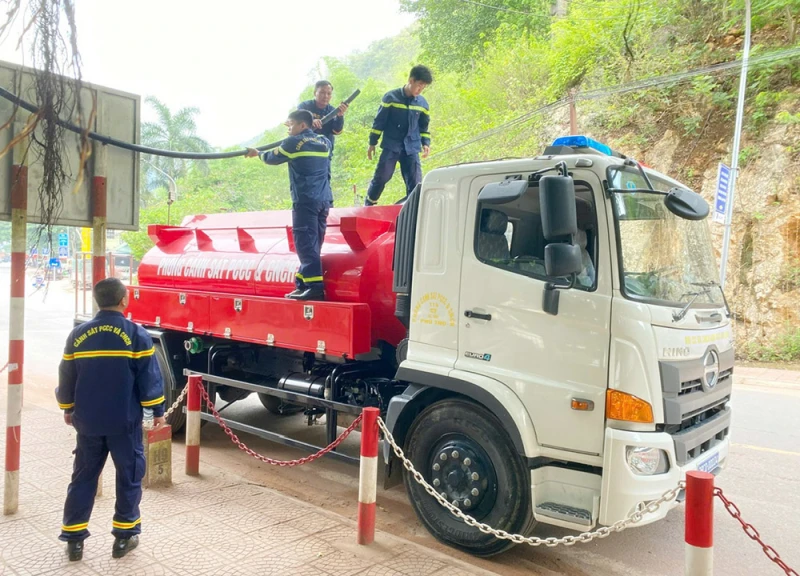 Đưa nước sạch lên xã vùng cao Pà Cò