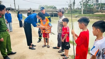 Dựng lá chắn an toàn cho học sinh