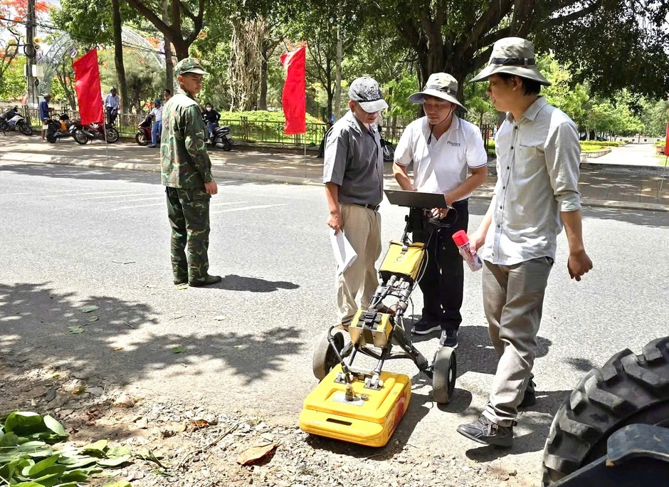 Dùng radar xuyên đất tìm dấu tích liệt sĩ hy sinh trong trận Mậu Thân 1968 Dùng radar xuyên đất tìm dấu tích liệt sĩ hy sinh trong trận Mậu Thân 1968