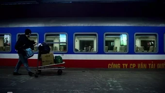 Dừng tàu khẩn cấp để cứu hành khách đột quỵ
