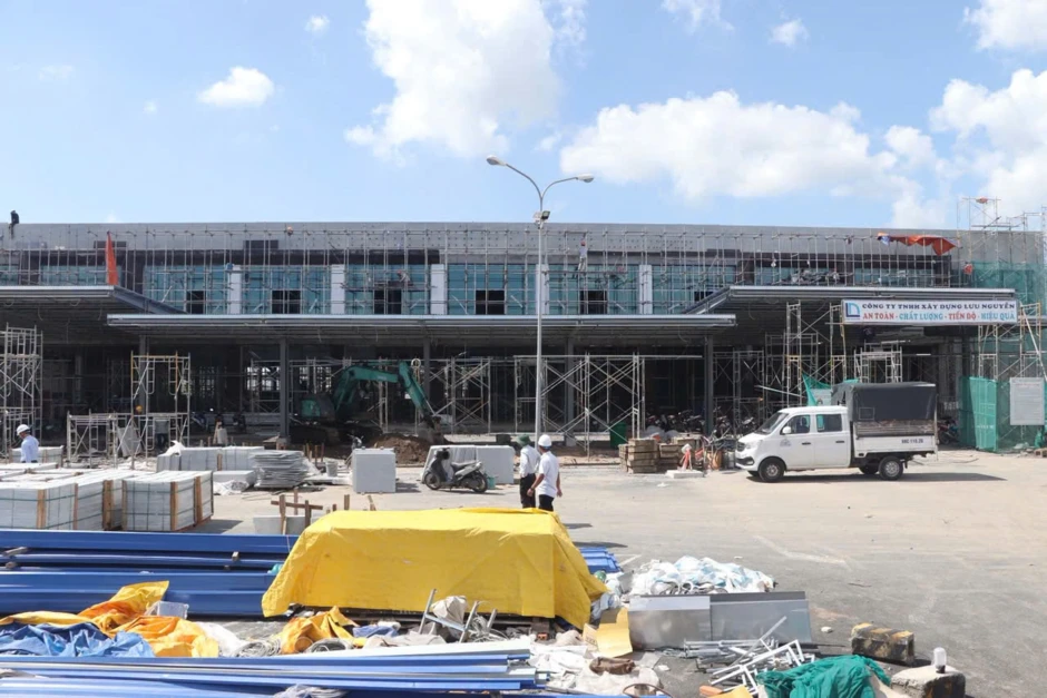 Được rót 2.400 tỷ đồng để 'lên đời', sân bay duy nhất của Việt Nam chỉ khai thác 1 chặng sắp về đích Được rót 2.400 tỷ đồng để 'lên đời', sân bay duy nhất của Việt Nam chỉ khai thác 1 chặng sắp về đích