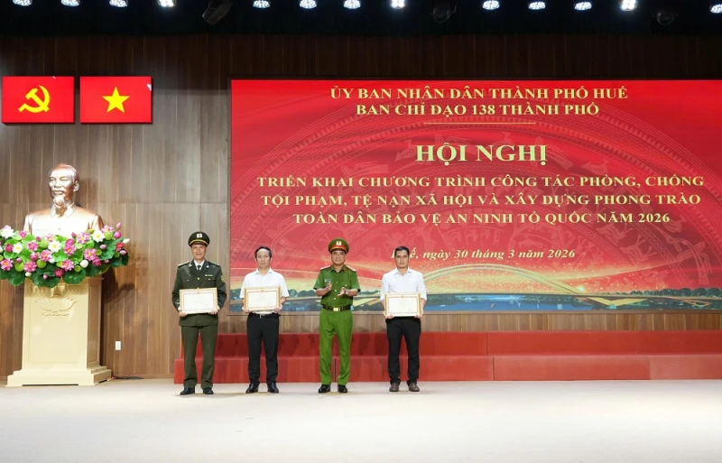 Duy trì gần 120 mô hình hiệu quả trong phong trào bảo vệ ANTQ Duy trì gần 120 mô hình hiệu quả trong phong trào bảo vệ ANTQ