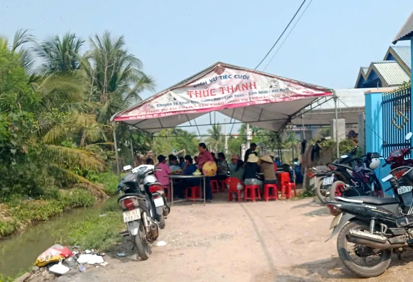 Em bé chết đuối thương tâm tại mương nước ở xã Phú Thiện Ngày 19 - 4 - 2026 Em bé chết đuối thương tâm tại mương nước ở xã Phú Thiện Ngày 19 - 4 - 2026
