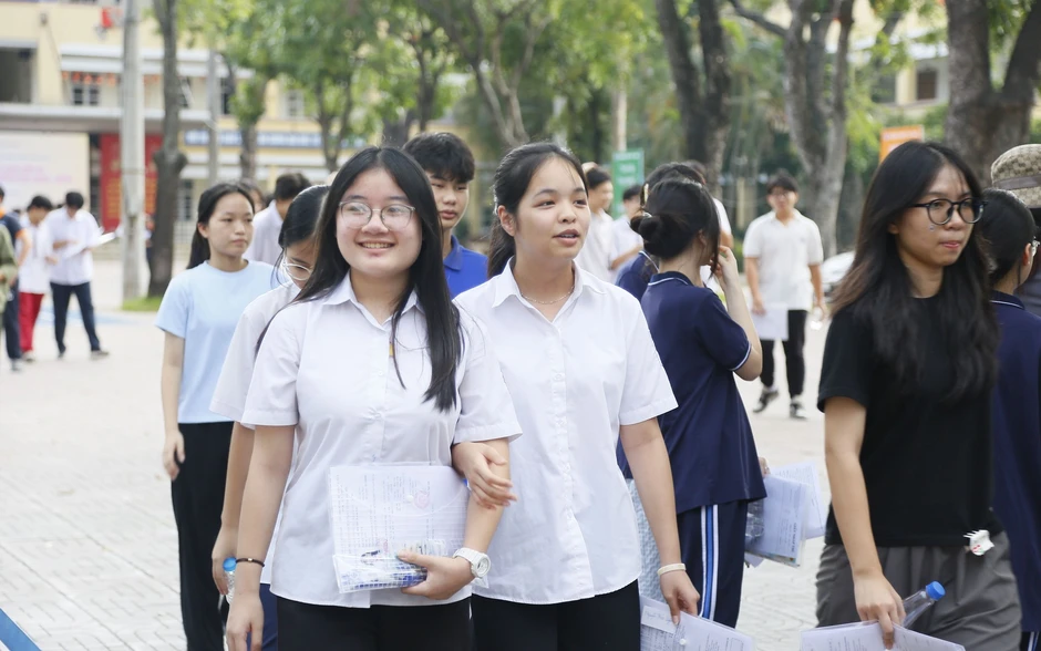 Gần 125 . 000 Thí sinh Hà Nội chuẩn bị cho kỳ thi lớp 10 năm 2026 Gần 125 . 000 Thí sinh Hà Nội chuẩn bị cho kỳ thi lớp 10 năm 2026