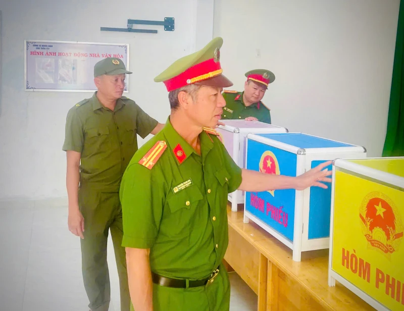 Gia Lai: Đảm bảo an ninh trật tự cho ngày hội toàn dân tại các địa bàn trọng điểm Gia Lai: Đảm bảo an ninh trật tự cho ngày hội toàn dân tại các địa bàn trọng điểm