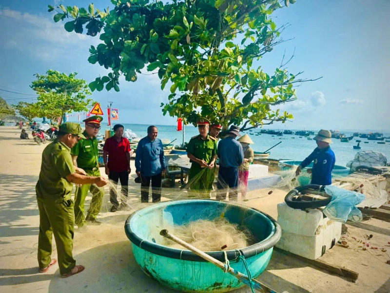 Gia Lai: Đảm bảo an ninh trật tự cho ngày hội toàn dân tại các địa bàn trọng điểm Gia Lai: Đảm bảo an ninh trật tự cho ngày hội toàn dân tại các địa bàn trọng điểm