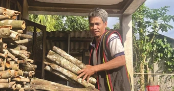 Già làng người Co giữ hồn văn hóa, mở đường thoát nghèo