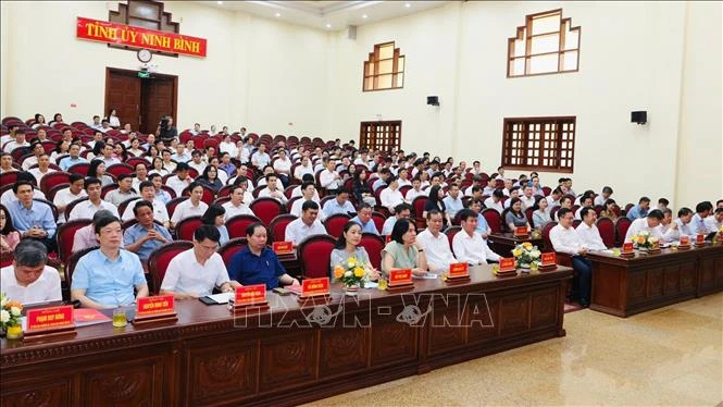 Giải pháp tiếp tục nâng cao hiệu quả bộ máy chính quyền địa phương 2 cấp