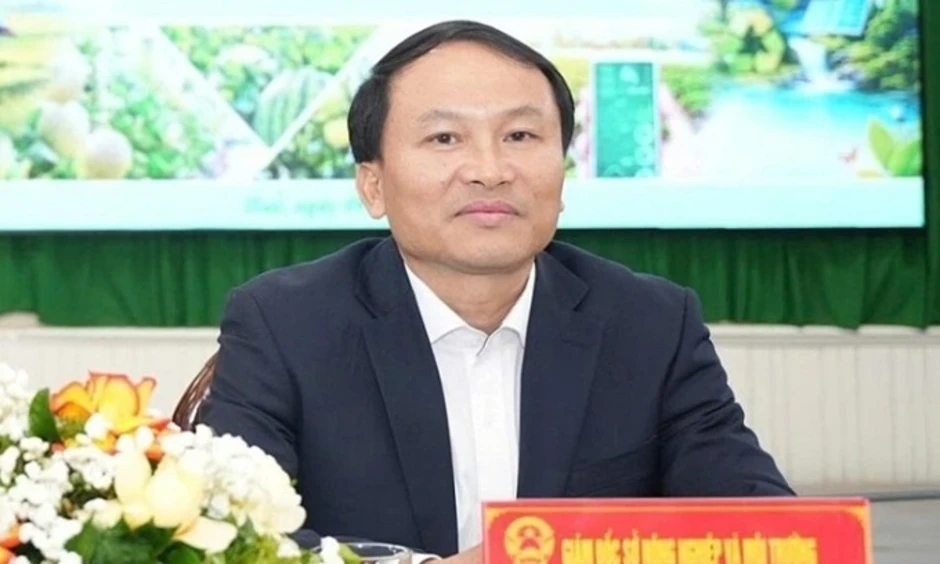 Giám đốc Sở Nông nghiệp và Môi trường TP Huế bị cảnh cáo Giám đốc Sở Nông nghiệp và Môi trường TP Huế bị cảnh cáo