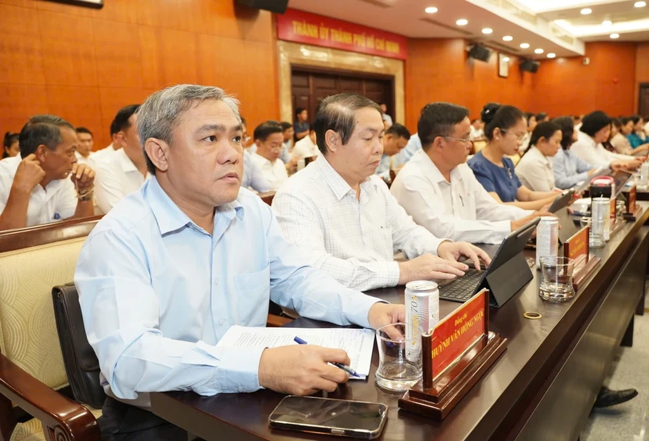 Giám đốc Sở Quy hoạch - Kiến trúc thông tin về định hướng quy hoạch TP.HCM Giám đốc Sở Quy hoạch - Kiến trúc thông tin về định hướng quy hoạch TP.HCM