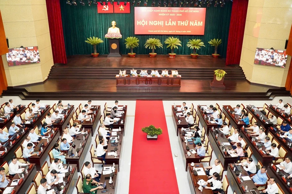 Giám đốc Sở Quy hoạch - Kiến trúc thông tin về định hướng quy hoạch TP.HCM Giám đốc Sở Quy hoạch - Kiến trúc thông tin về định hướng quy hoạch TP.HCM