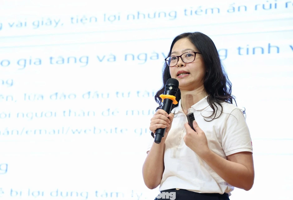 Giao dịch ngân hàng qua mạng: Kẻ lừa đảo tinh vi, nạn nhân ngợp về khoản lợi 'từ trên trời rơi xuống' Giao dịch ngân hàng qua mạng: Kẻ lừa đảo tinh vi, nạn nhân ngợp về khoản lợi 'từ trên trời rơi xuống'