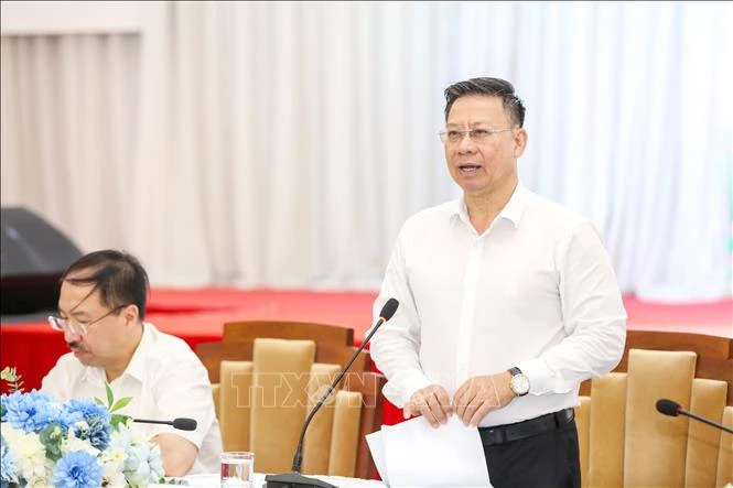 Giáo dục pháp luật gắn với yêu cầu kiến tạo phát triển và chuyển đổi số Giáo dục pháp luật gắn với yêu cầu kiến tạo phát triển và chuyển đổi số