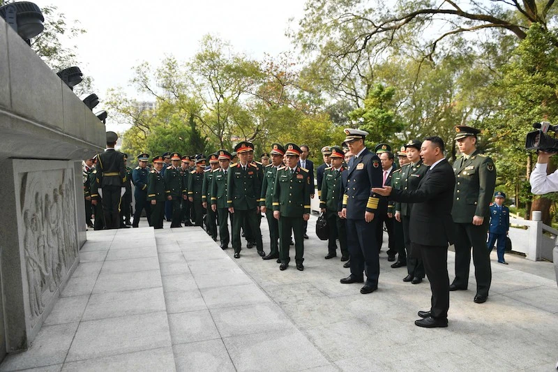 Giao lưu hữu nghị Quốc phòng biên giới Việt Nam - Trung Quốc lần thứ 10 tại Trung Quốc Giao lưu hữu nghị Quốc phòng biên giới Việt Nam - Trung Quốc lần thứ 10 tại Trung Quốc