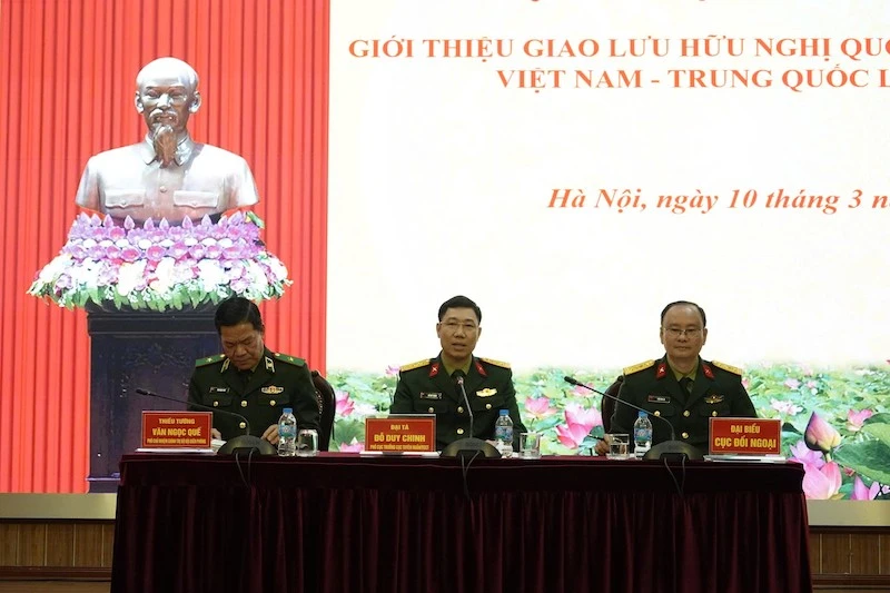 Giao lưu hữu nghị quốc phòng biên giới Việt Nam- Trung Quốc Giao lưu hữu nghị quốc phòng biên giới Việt Nam- Trung Quốc